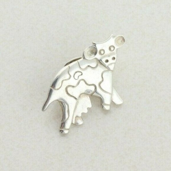 Sterling Silver Cow Pin Brooch or Tie Tack - Picture 1 of 6